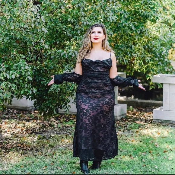 Artemis Black Lace Maxi Dress - erickpacheco.com.br Artemis Black Lace Maxi Dress - erickpacheco.com.br